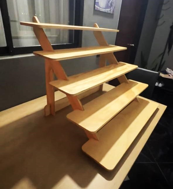 EXHIBIDOR TIPO ESCALERA M-004